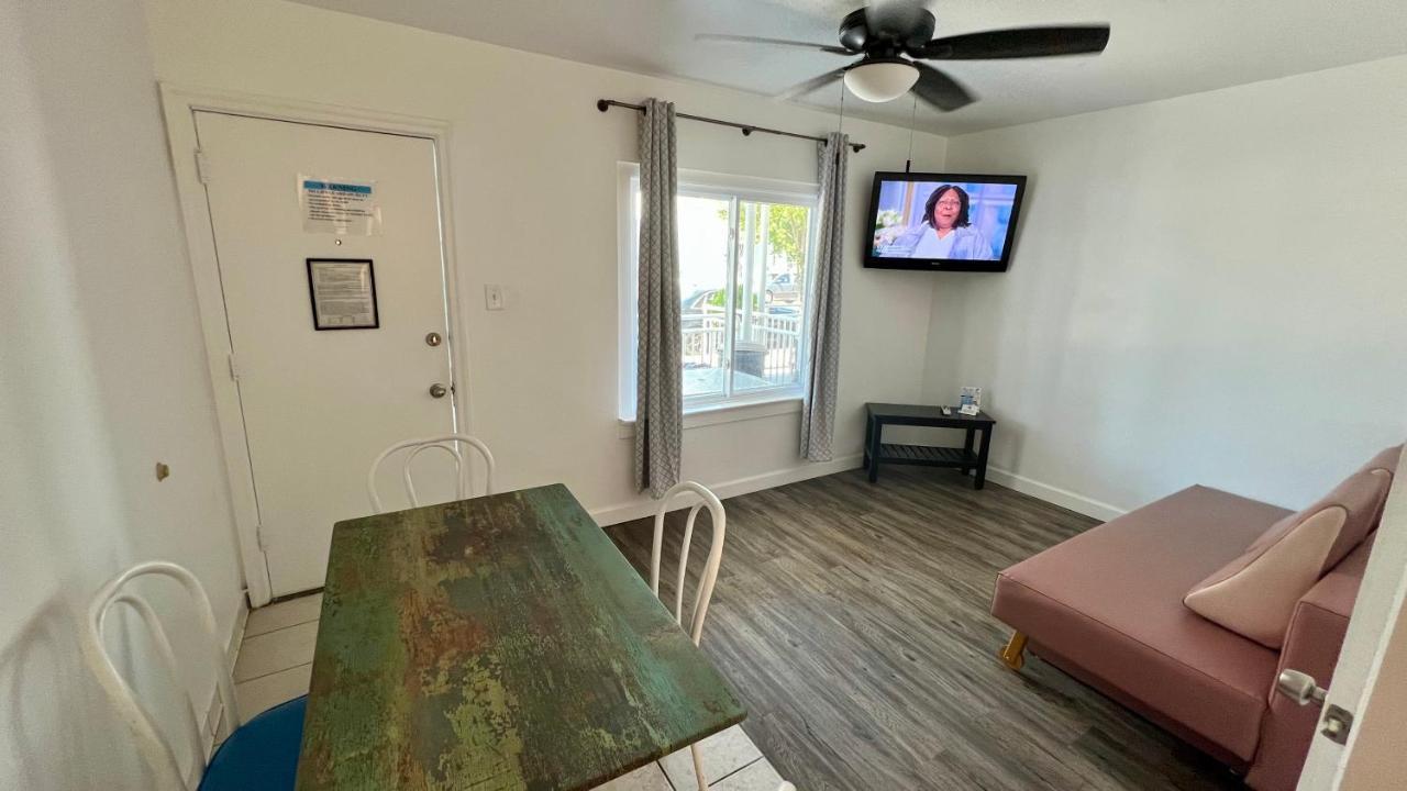 Riviera Resort & Suites Wildwood Buitenkant foto
