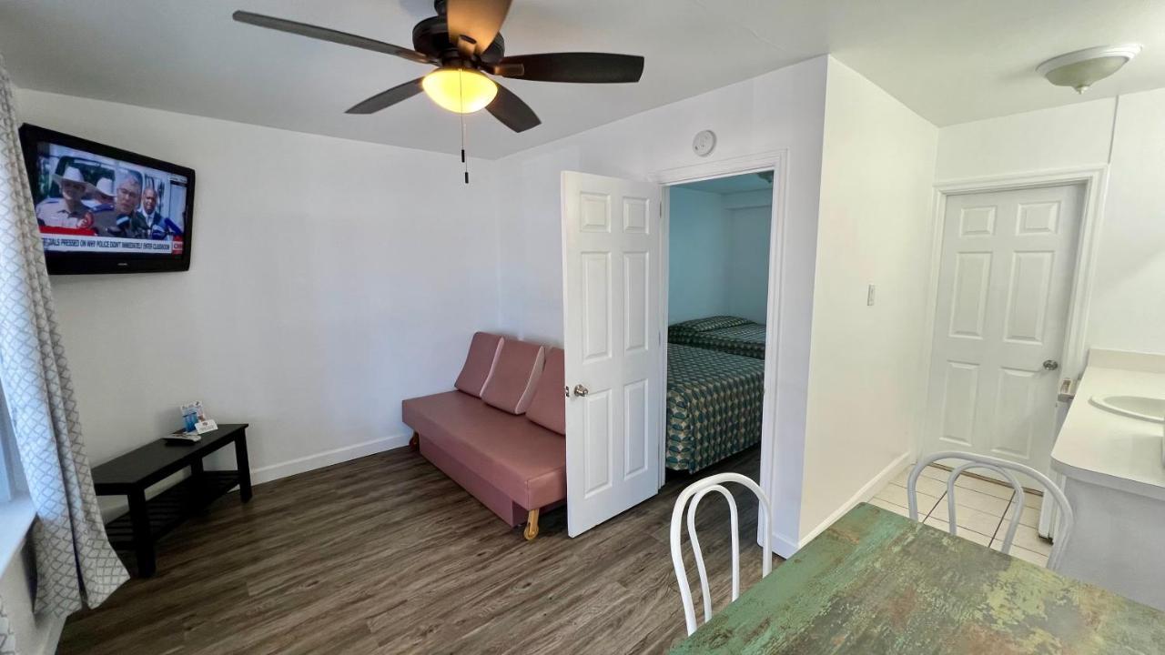 Riviera Resort & Suites Wildwood Buitenkant foto