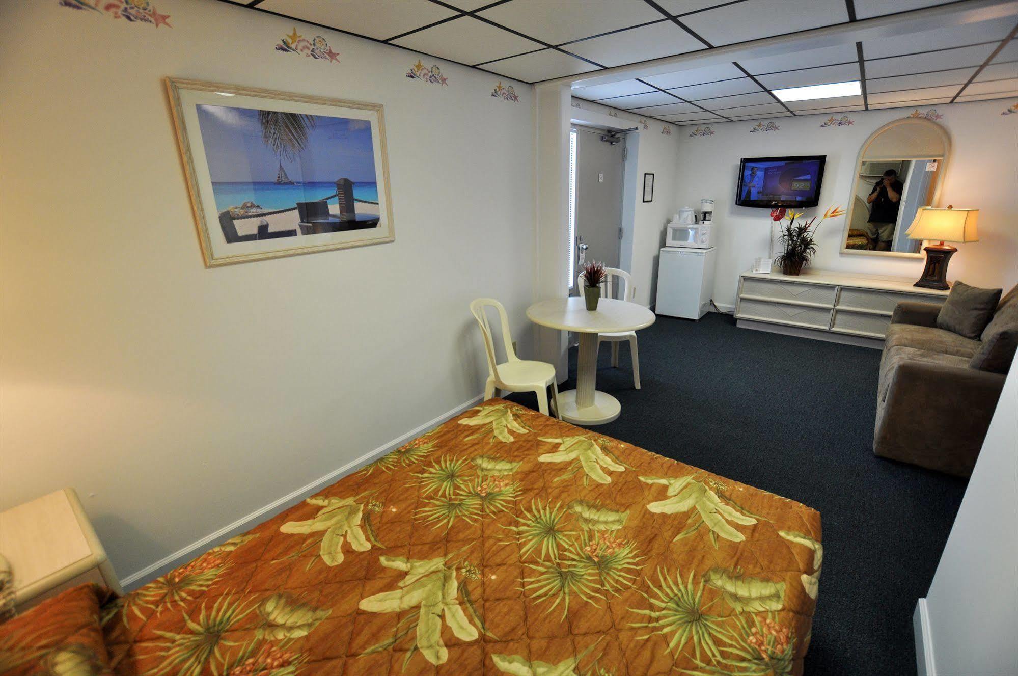 Riviera Resort & Suites Wildwood Buitenkant foto