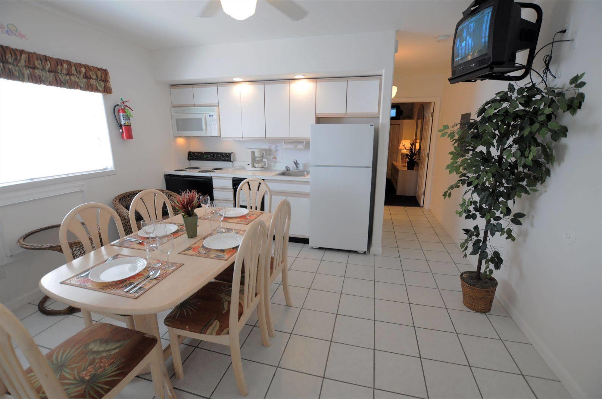Riviera Resort & Suites Wildwood Buitenkant foto